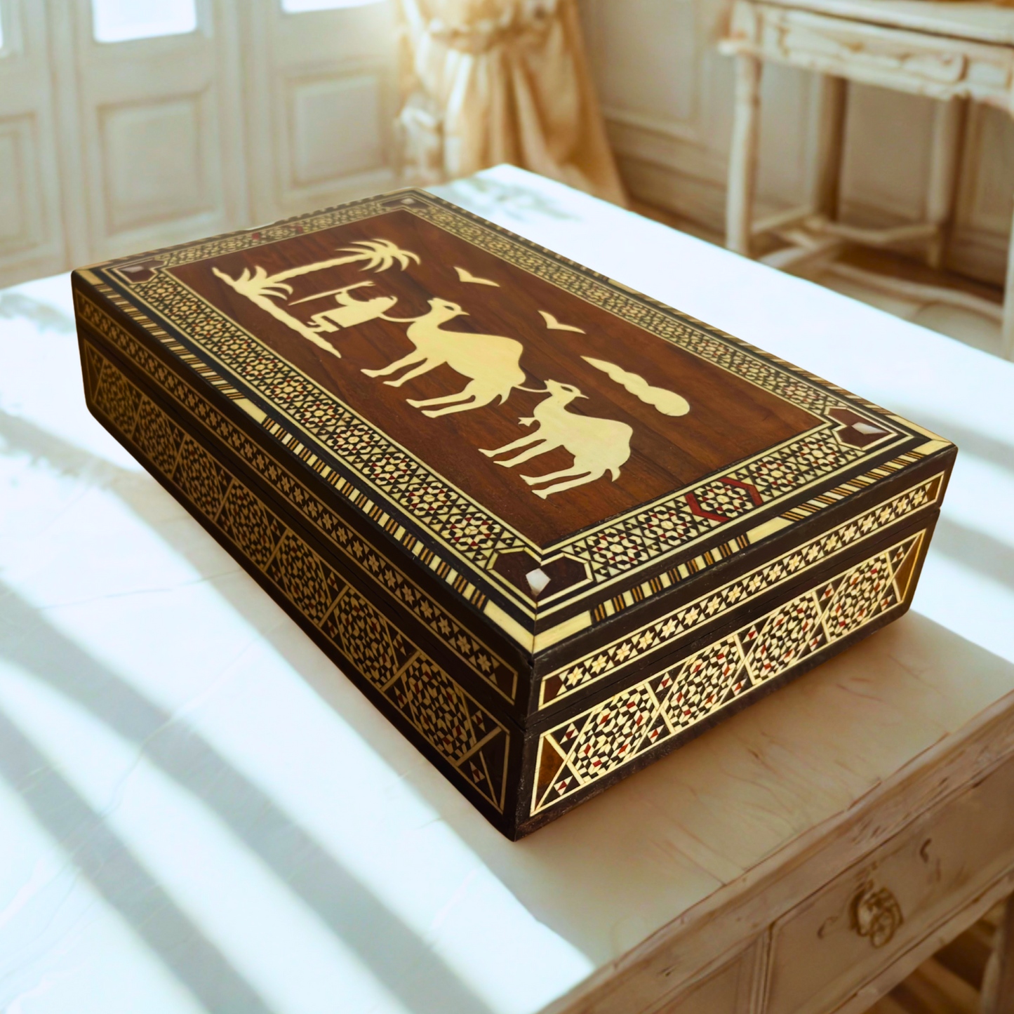 Rare Boîte à Mosaïque Chameau Vintage 1970 – Art Oriental Damascène Artisanale avec Incrustation de Nacre