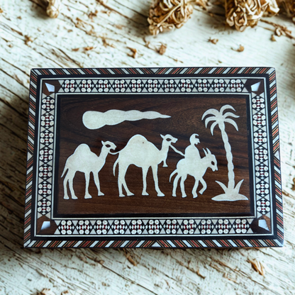 Boîte vintage en mosaïque damasquinée des années 70, motif chameau, boîte syrienne artisanale pour souvenirs
