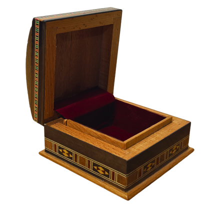 صندوق موزاييك دمشقي – حرفة تقليدية وأناقة مخملية