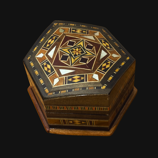 Ręcznie Wykonana Szkatułka Mozaikowa z Damaszku – Tradycja & Aksamit