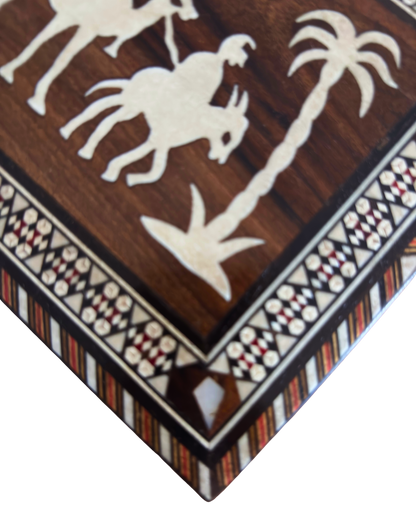 Boîte vintage en mosaïque damasquinée des années 70, motif chameau, boîte syrienne artisanale pour souvenirs