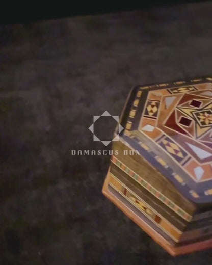 Caja de Mosaico Artesanal de Damasco – Arte Tradicional y Terciopelo
